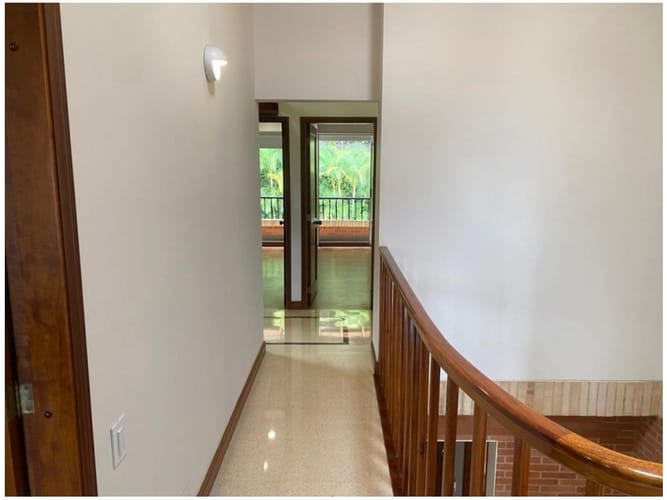 Casa de 3 alcobas en venta en La Calera, Medellín, 250 m² · foto 11 de 24