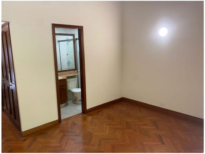 Casa de 3 alcobas en venta en La Calera, Medellín, 250 m² · foto 14 de 24