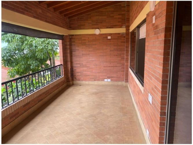 Casa de 3 alcobas en venta en La Calera, Medellín, 250 m² · foto 22 de 24