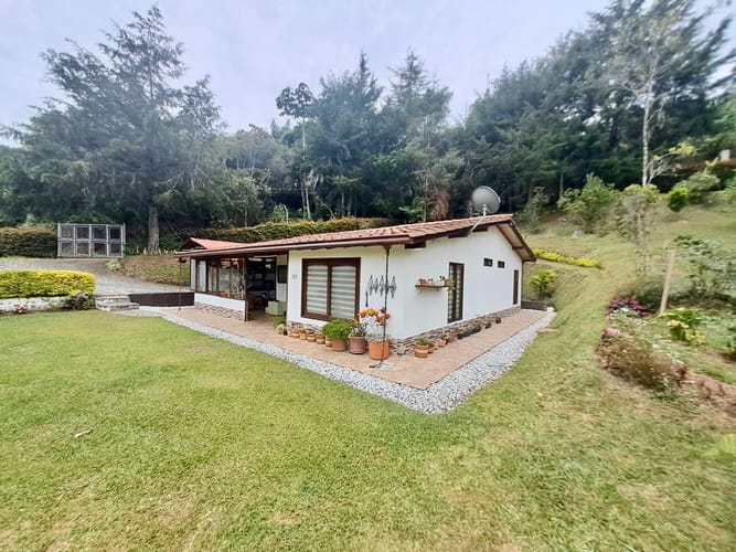 Finca en venta en La Sonadora, El Carmen de Viboral, 3512 m² · foto 2 de 24