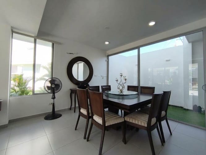 Casa de 3 alcobas en venta en Los Cardonales, Santa Marta, 130 m² · foto 4 de 24
