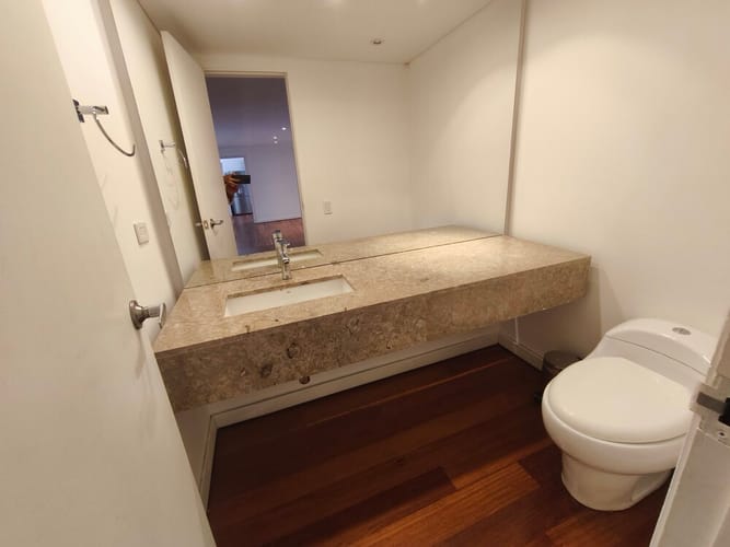 Apartamento de 1 alcoba en venta en El Nogal, Bogotá, 144 m² · foto 3 de 19