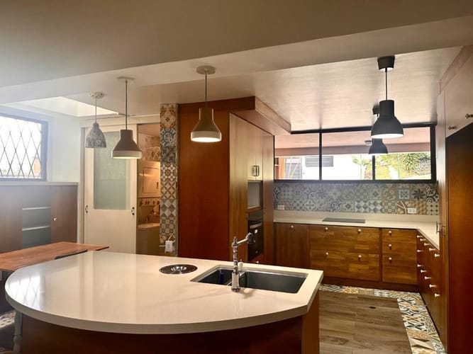 Casa de 4 alcobas en arriendo en El Tesoro, Medellín, 250 m² · foto 8 de 24