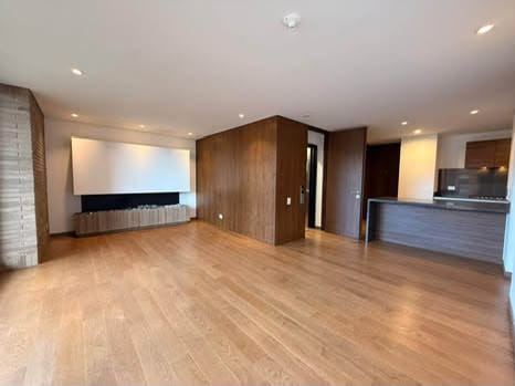 Apartamento de 3 alcobas en venta en Colina Campestre, Bogotá, 153 m² · foto 3 de 24