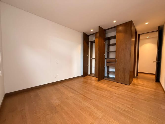 Apartamento de 3 alcobas en venta en Colina Campestre, Bogotá, 153 m² · foto 13 de 24