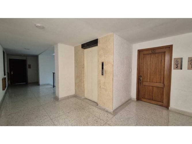 Apartamento de 2 alcobas en venta en Altos De Riomar, Barranquilla, 80 m² · foto 7 de 17