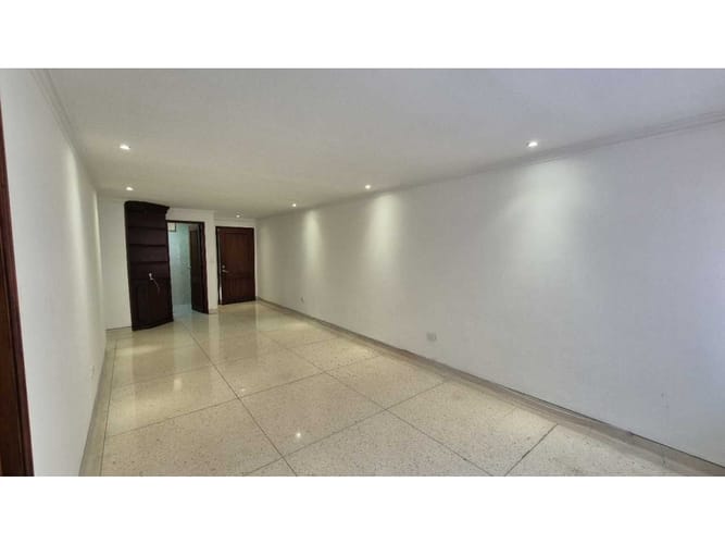 Apartamento de 2 alcobas en venta en Altos De Riomar, Barranquilla, 80 m² · foto 9 de 17