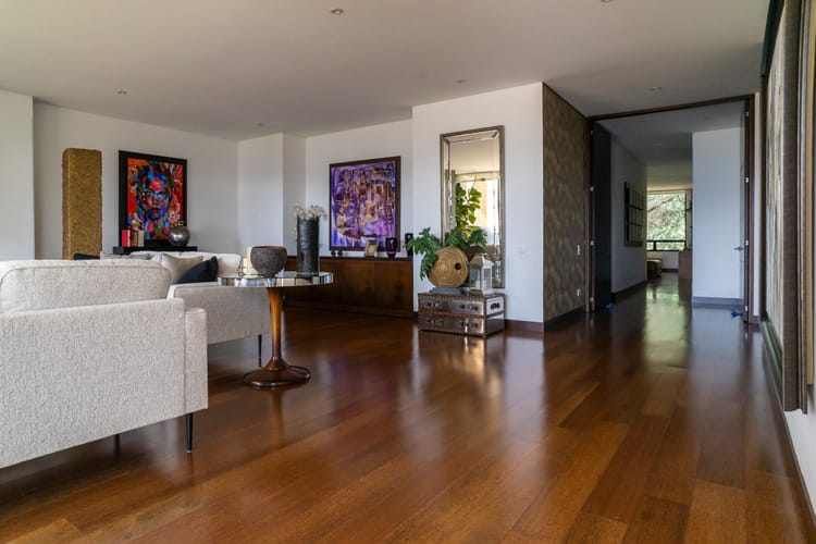 Apartamento de 3 alcobas en venta en Cerros De Suba, Bogotá, 240 m² · foto 3 de 24