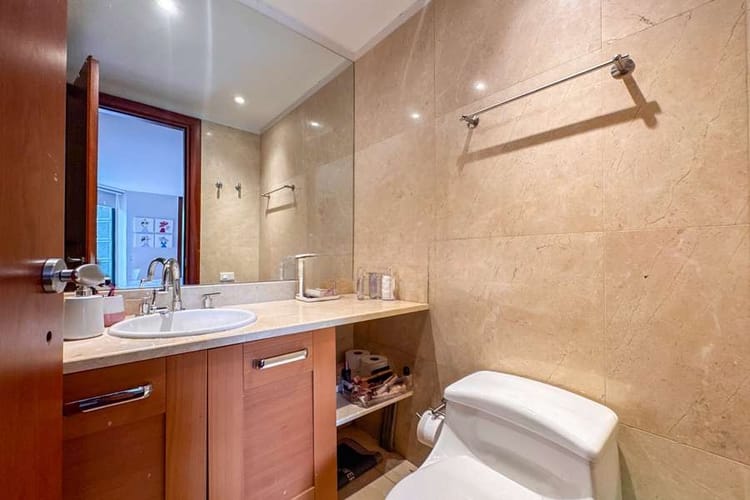 Apartamento de 4 alcobas en venta en El Virrey, Bogotá, 330 m² · foto 13 de 16