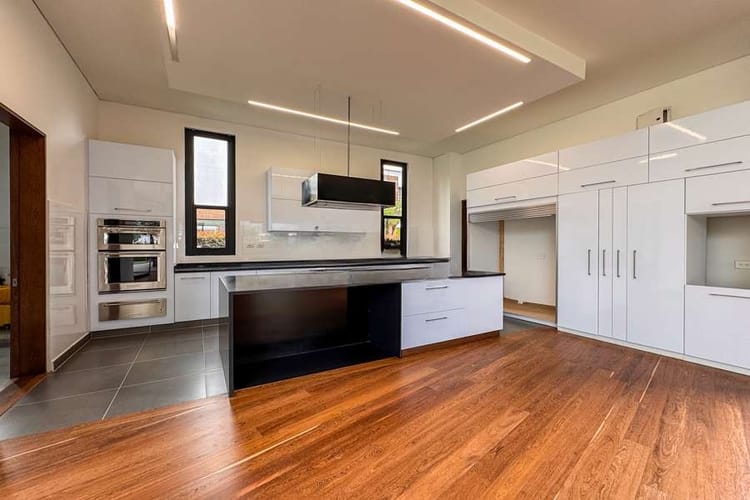 Casa de 5 alcobas en venta en Casa Blanca, Bogotá, 786 m² · foto 8 de 17