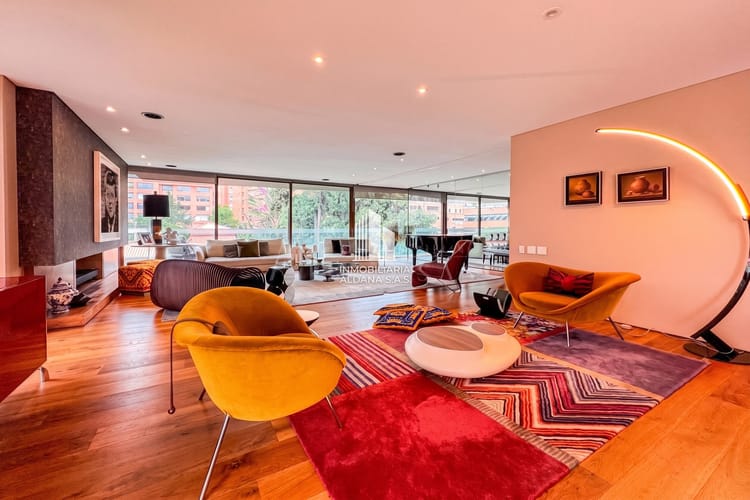 Apartamento de 3 alcobas en venta en Chapinero, Bogotá, 327 m² · foto 3 de 18