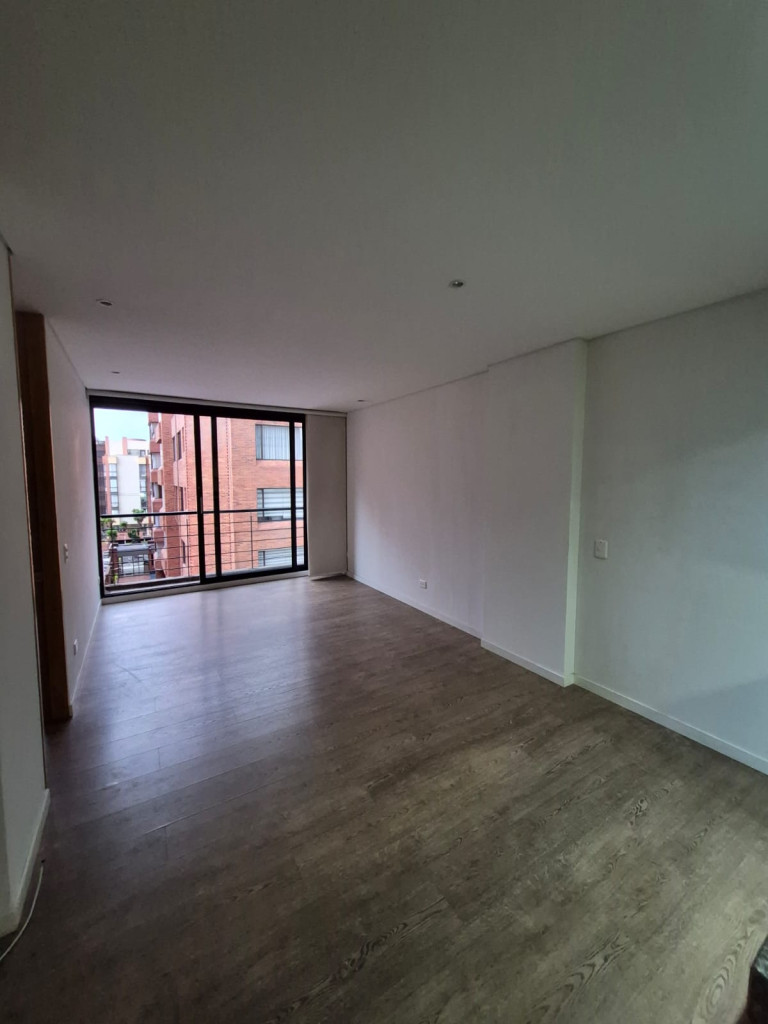 Apartamento en venta en Cedritos, Bogotá · foto 3 de 16