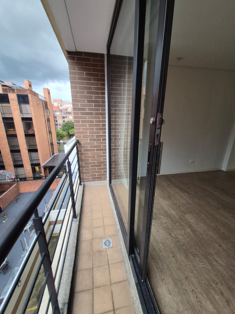 Apartamento en venta en Cedritos, Bogotá · foto 4 de 16