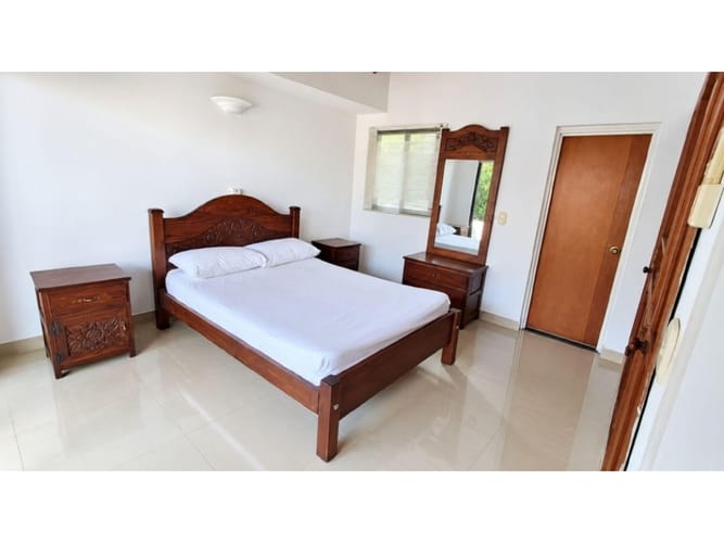 Casa de 4 alcobas en venta en Ricaurte, 158 m² · foto 7 de 18