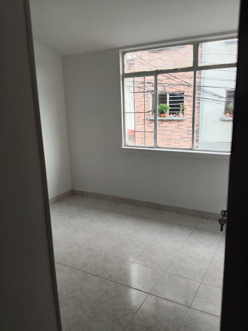 Casa de 6 alcobas en venta en Lagos I, Floridablanca, 271 m² · foto 2 de 14