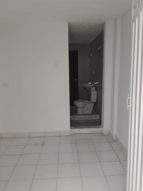 Casa de 6 alcobas en venta en Lagos I, Floridablanca, 271 m² · foto 12 de 14
