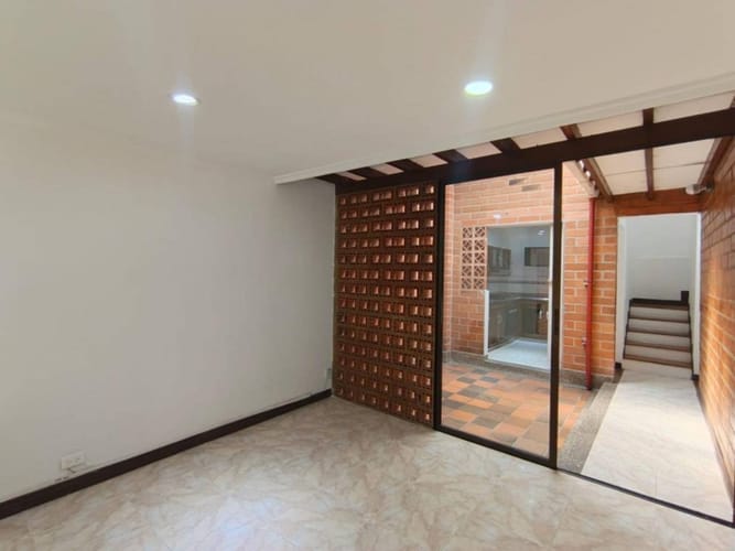Casa de 3 alcobas en arriendo en Santa Mónica, Medellín, 160 m² · foto 12 de 14