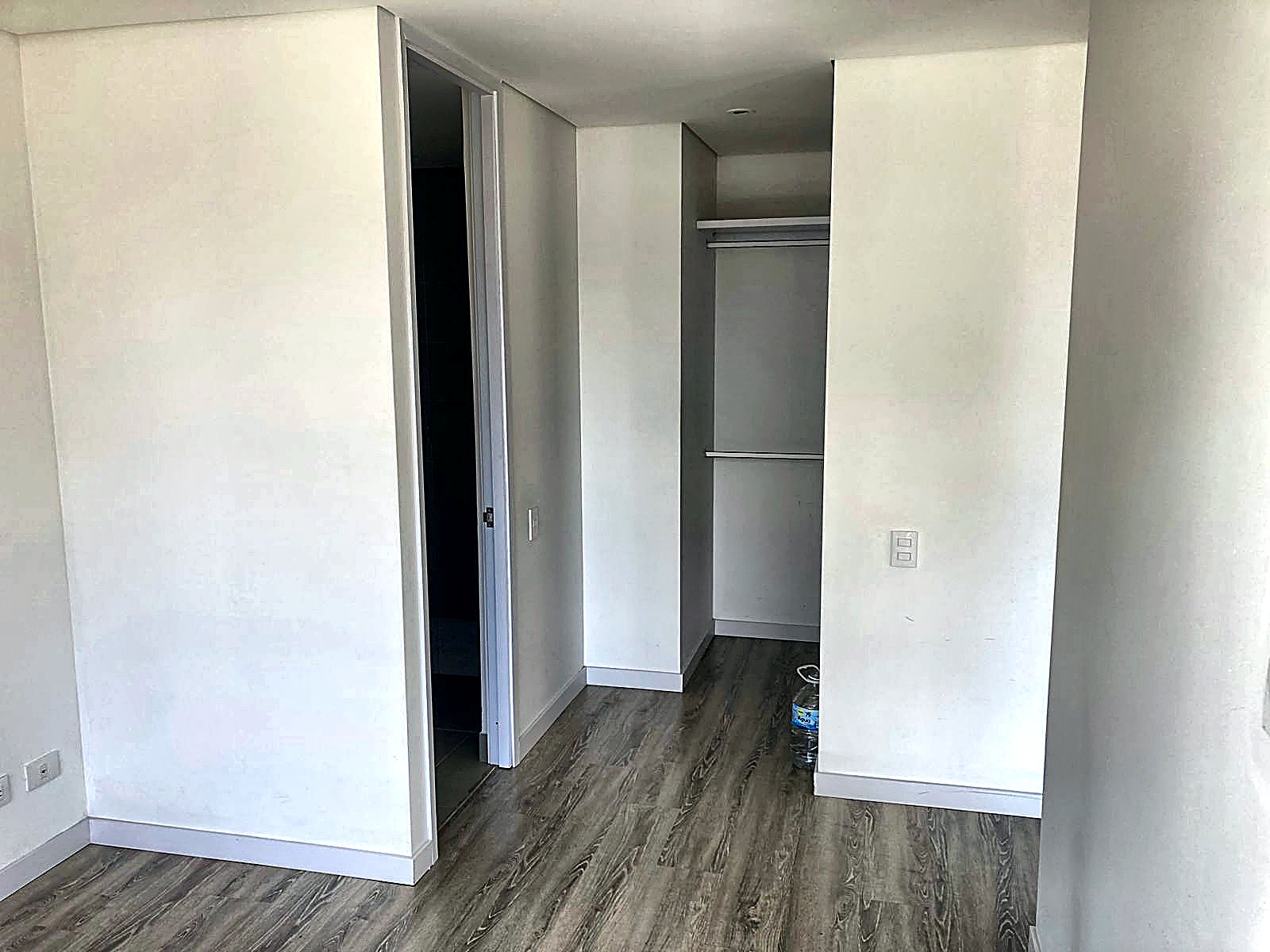 Apartamento en venta en San Martin, Bogotá · foto 3 de 14