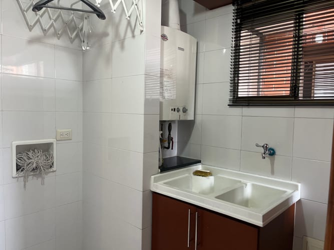Apartamento de 3 alcobas en venta en Santa Barbara, Bogotá, 185 m² · foto 3 de 24