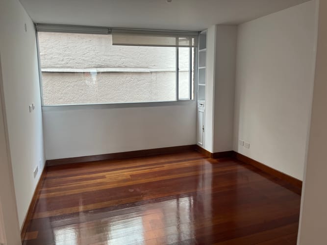 Apartamento de 2 alcobas en venta en Chapinero, Bogotá, 140 m² · foto 3 de 24