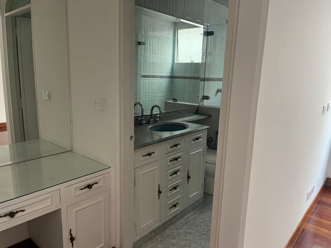 Apartamento de 2 alcobas en venta en Chapinero, Bogotá, 140 m² · foto 4 de 24