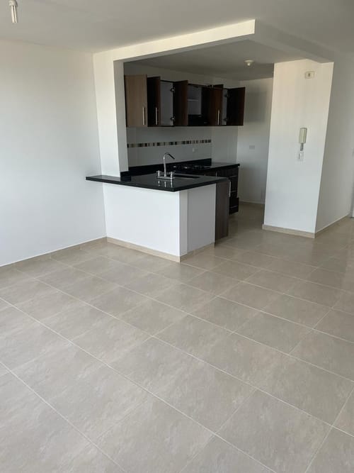 Apartamento de 2 alcobas en venta en Igzabelar, Bucaramanga, 56 m² · foto 2 de 9