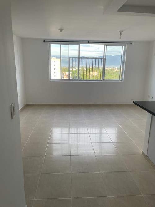 Apartamento de 2 alcobas en venta en Igzabelar, Bucaramanga, 56 m² · foto 3 de 9