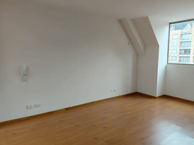 Apartamento de 3 alcobas en venta en Santa Barbara, Bogotá, 231 m² · foto 9 de 24