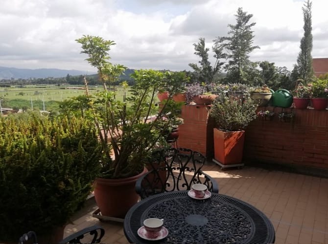 Apartamento de 3 alcobas en arriendo en Camino De Arrayanes, Bogotá, 250 m² · foto 2 de 13