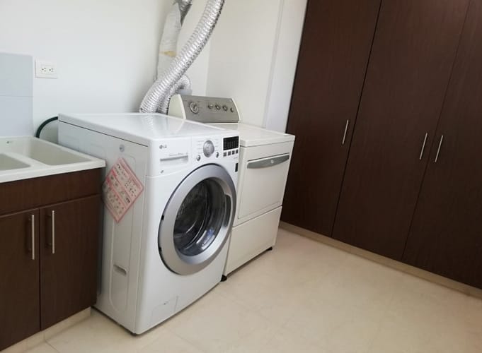 Apartamento de 3 alcobas en arriendo en Camino De Arrayanes, Bogotá, 250 m² · foto 9 de 13