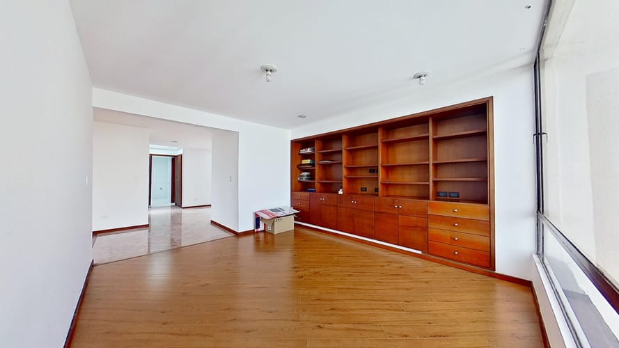 Apartamento de 3 alcobas en venta en Santa Barbara, Bogotá, 273 m² · foto 7 de 24