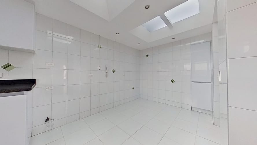 Apartamento de 3 alcobas en venta en Santa Barbara, Bogotá, 273 m² · foto 12 de 24