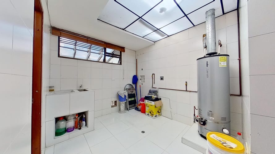 Apartamento de 3 alcobas en venta en Santa Barbara, Bogotá, 273 m² · foto 13 de 24