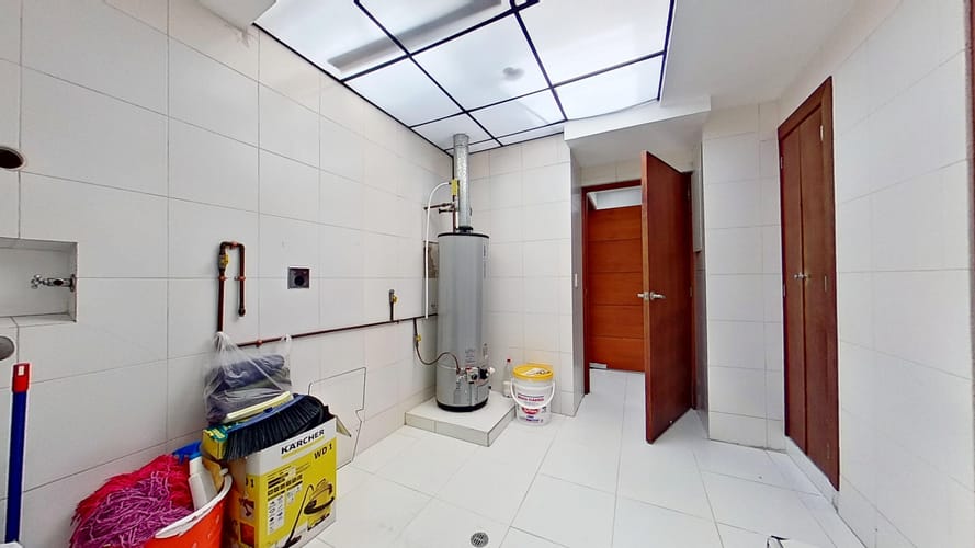Apartamento de 3 alcobas en venta en Santa Barbara, Bogotá, 273 m² · foto 14 de 24