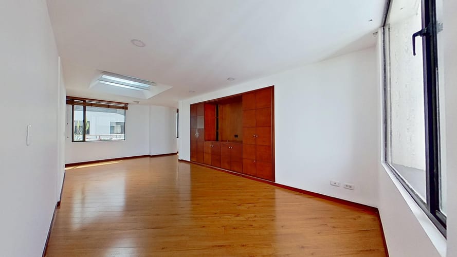 Apartamento de 3 alcobas en venta en Santa Barbara, Bogotá, 273 m² · foto 22 de 24