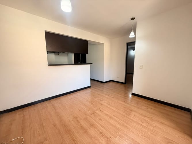 Apartamento de 2 alcobas en arriendo en Centro Internacional, Bogotá, 55 m² · foto 2 de 14
