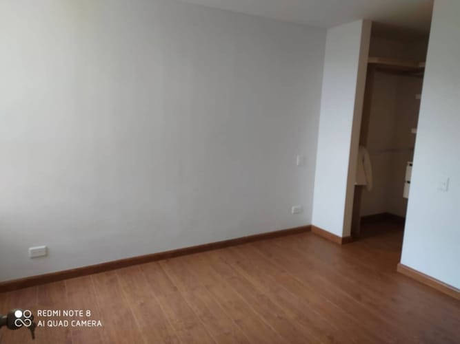Apartamento en venta en El Redil, Bogotá · foto 4 de 18