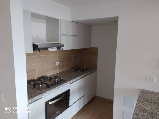 Apartamento en venta en El Redil, Bogotá · foto 8 de 18