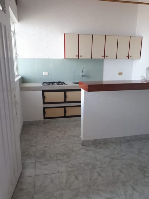 Casa de 6 alcobas en venta en Girardot, Girardot, 271 m² · foto 5 de 12