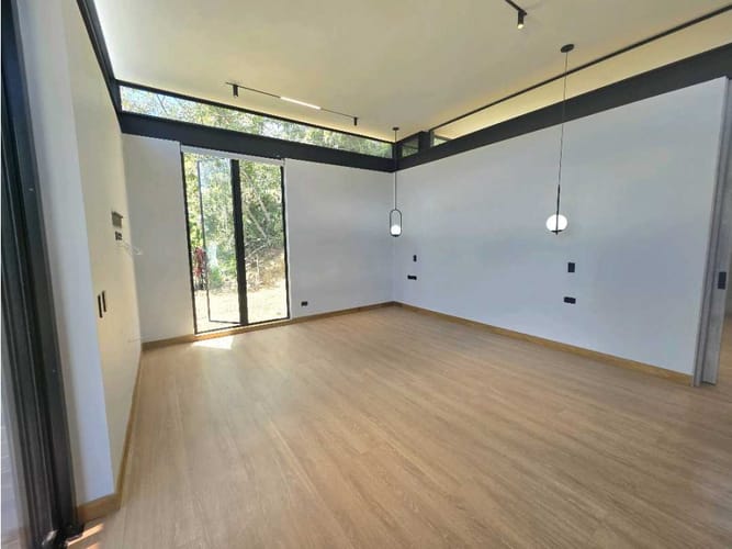 Casa de 3 alcobas en venta en Vía Las Palmas, Envigado, 331 m² · foto 12 de 24