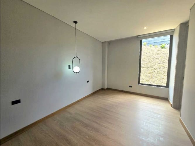 Casa de 3 alcobas en venta en Vía Las Palmas, Envigado, 331 m² · foto 17 de 24