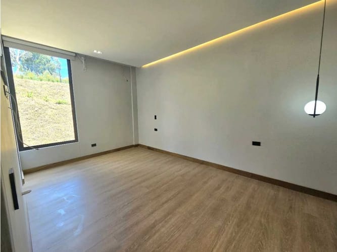 Casa de 3 alcobas en venta en Vía Las Palmas, Envigado, 331 m² · foto 21 de 24
