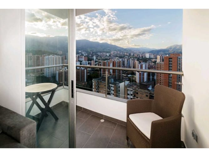 Apartamento de 2 alcobas en venta en Las Lomitas, Sabaneta, 61 m² · foto 7 de 12