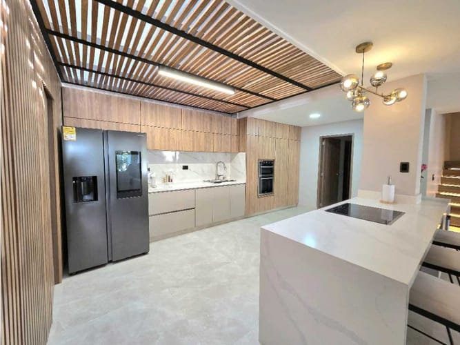 Casa de 4 alcobas en venta en El Diamante No. 2, Medellín, 372 m² · foto 5 de 24
