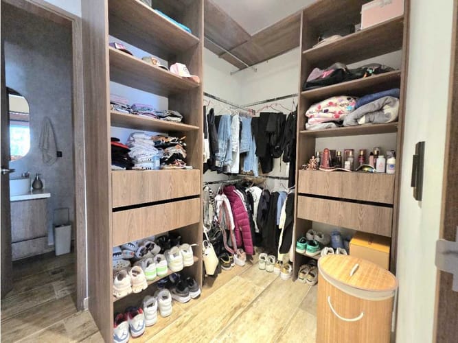Casa de 4 alcobas en venta en El Diamante No. 2, Medellín, 372 m² · foto 11 de 24