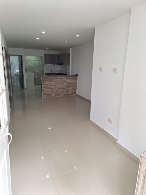 Apartamento de 3 alcobas en venta en Barroblanco, Piedecuesta, 65 m² · foto 2 de 11