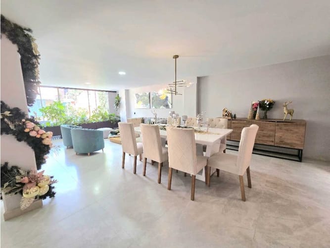 Casa de 4 alcobas en venta en El Diamante No. 2, Medellín, 372 m² · foto 24 de 24
