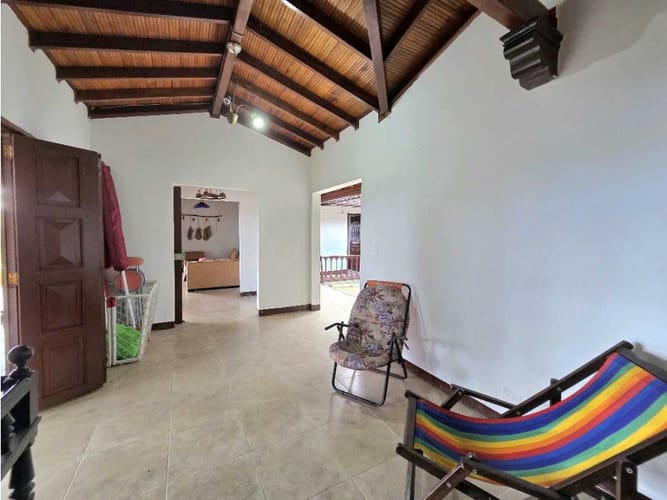 Finca en venta en El Diamante No. 2, Medellín, 300 m² · foto 5 de 24