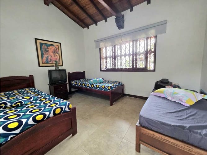Finca en venta en El Diamante No. 2, Medellín, 300 m² · foto 14 de 24