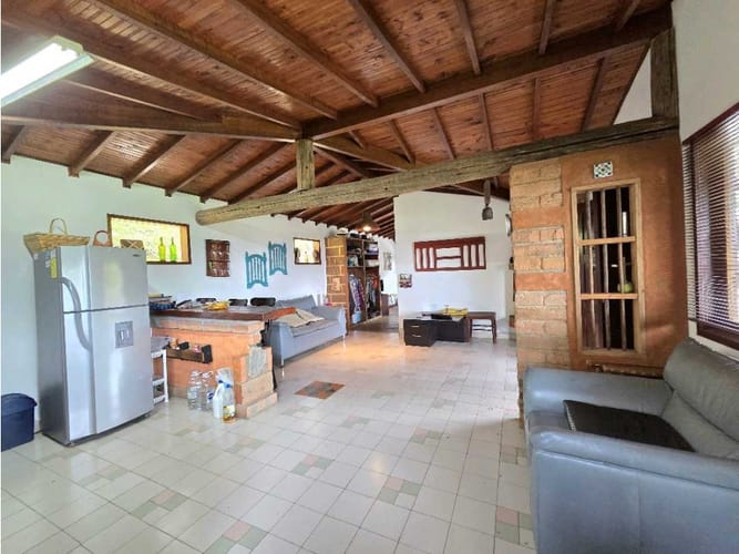 Finca en venta en El Diamante No. 2, Medellín, 300 m² · foto 18 de 24